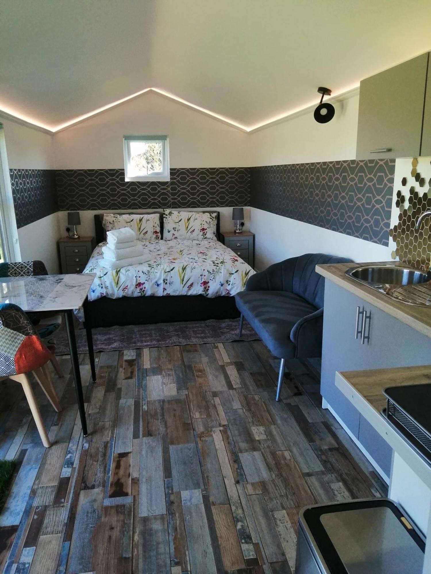 The Cabin Pakenham Exterior photo